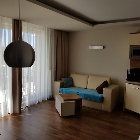 Marina Jastarnia Apartamenty W Budynku Z Basenem الغرفة الصورة