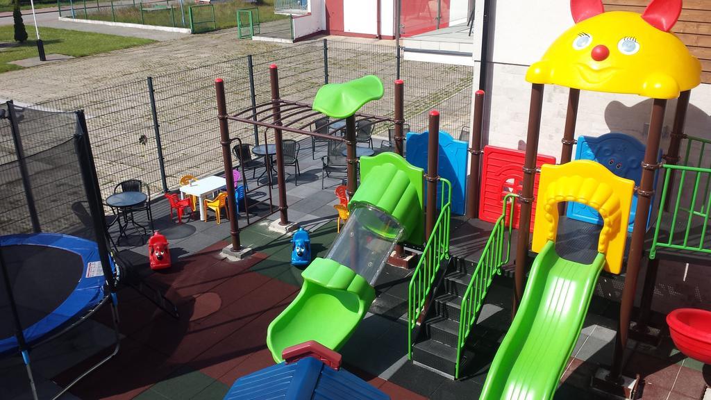 Marina Jastarnia Apartamenty W Budynku Z Basenem المظهر الخارجي الصورة