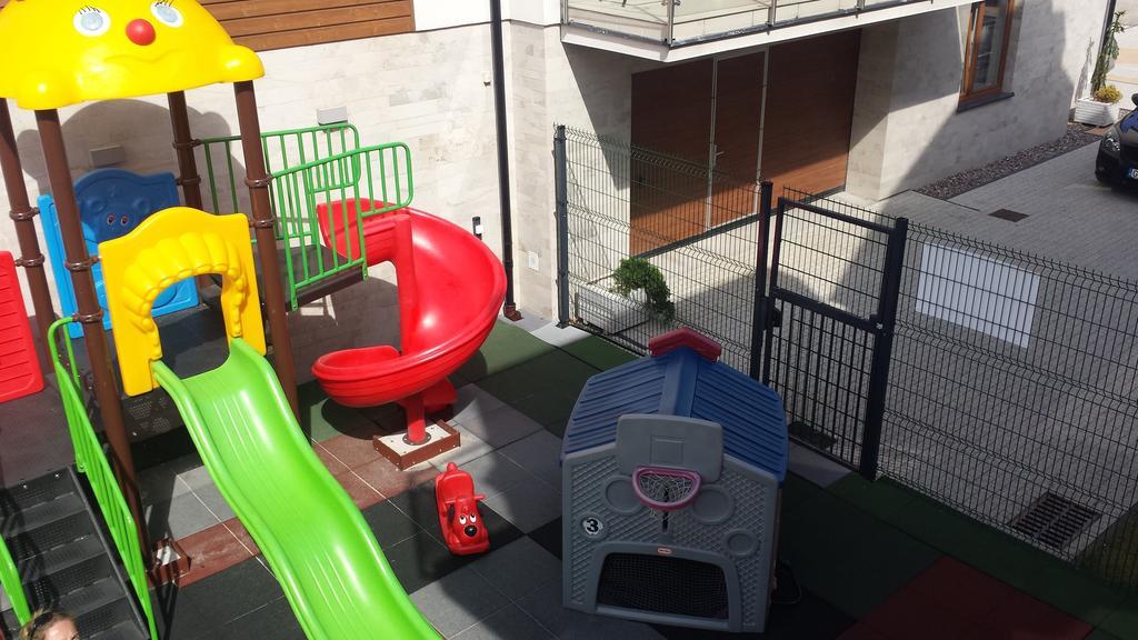 Marina Jastarnia Apartamenty W Budynku Z Basenem المظهر الخارجي الصورة