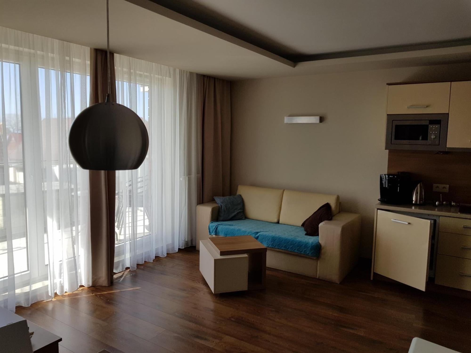 Marina Jastarnia Apartamenty W Budynku Z Basenem الغرفة الصورة
