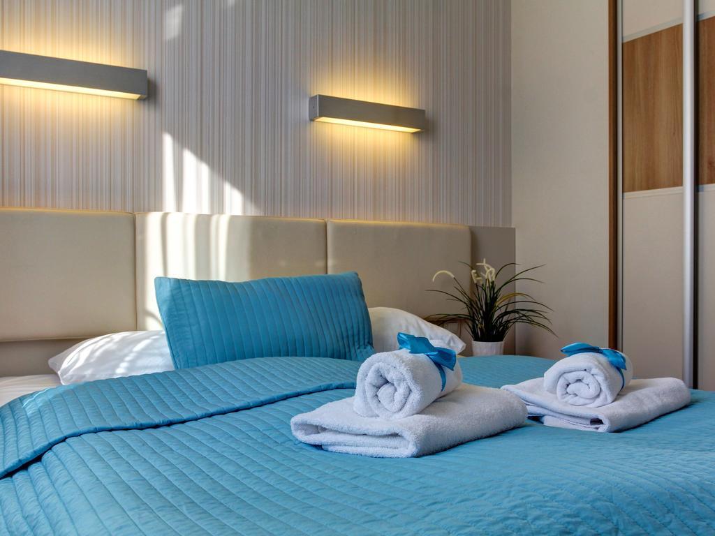 Marina Jastarnia Apartamenty W Budynku Z Basenem المظهر الخارجي الصورة