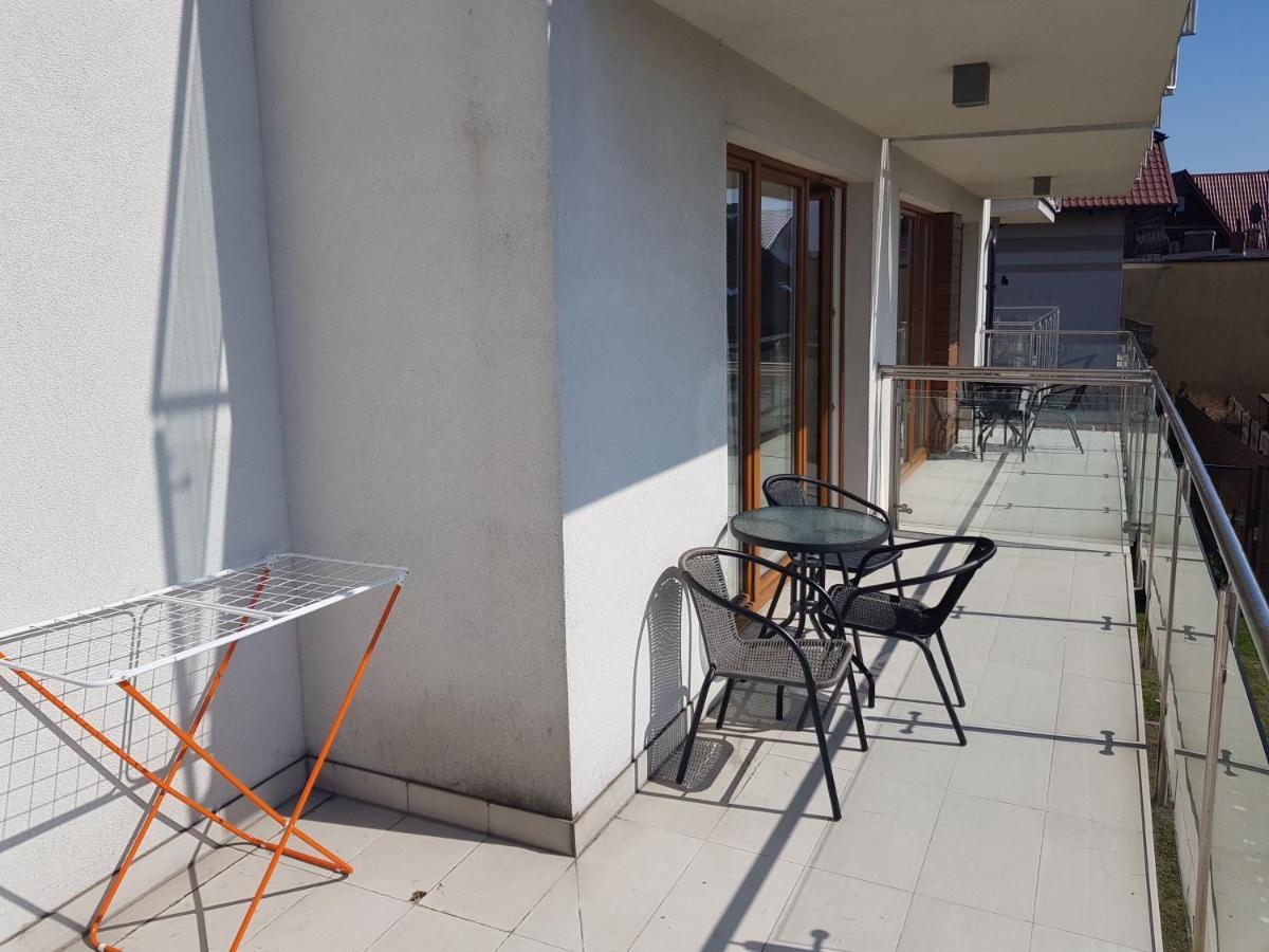 Marina Jastarnia Apartamenty W Budynku Z Basenem المظهر الخارجي الصورة