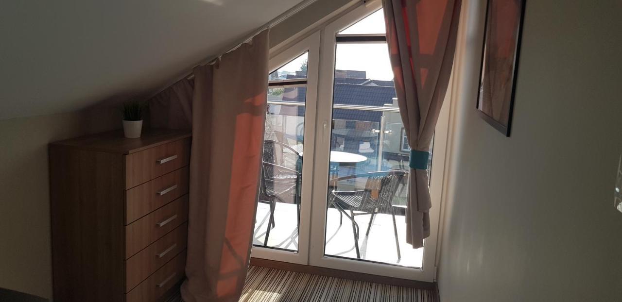 Marina Jastarnia Apartamenty W Budynku Z Basenem المظهر الخارجي الصورة